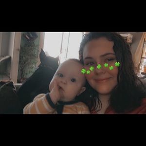 Meet your Posher, Alyssa